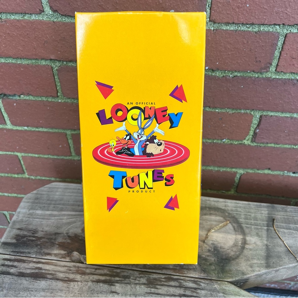 Vintage 1997 Looney Tunes Canvas Sneakers - White with Tasmanian Devil - Size 8 - Picture 12 of 12